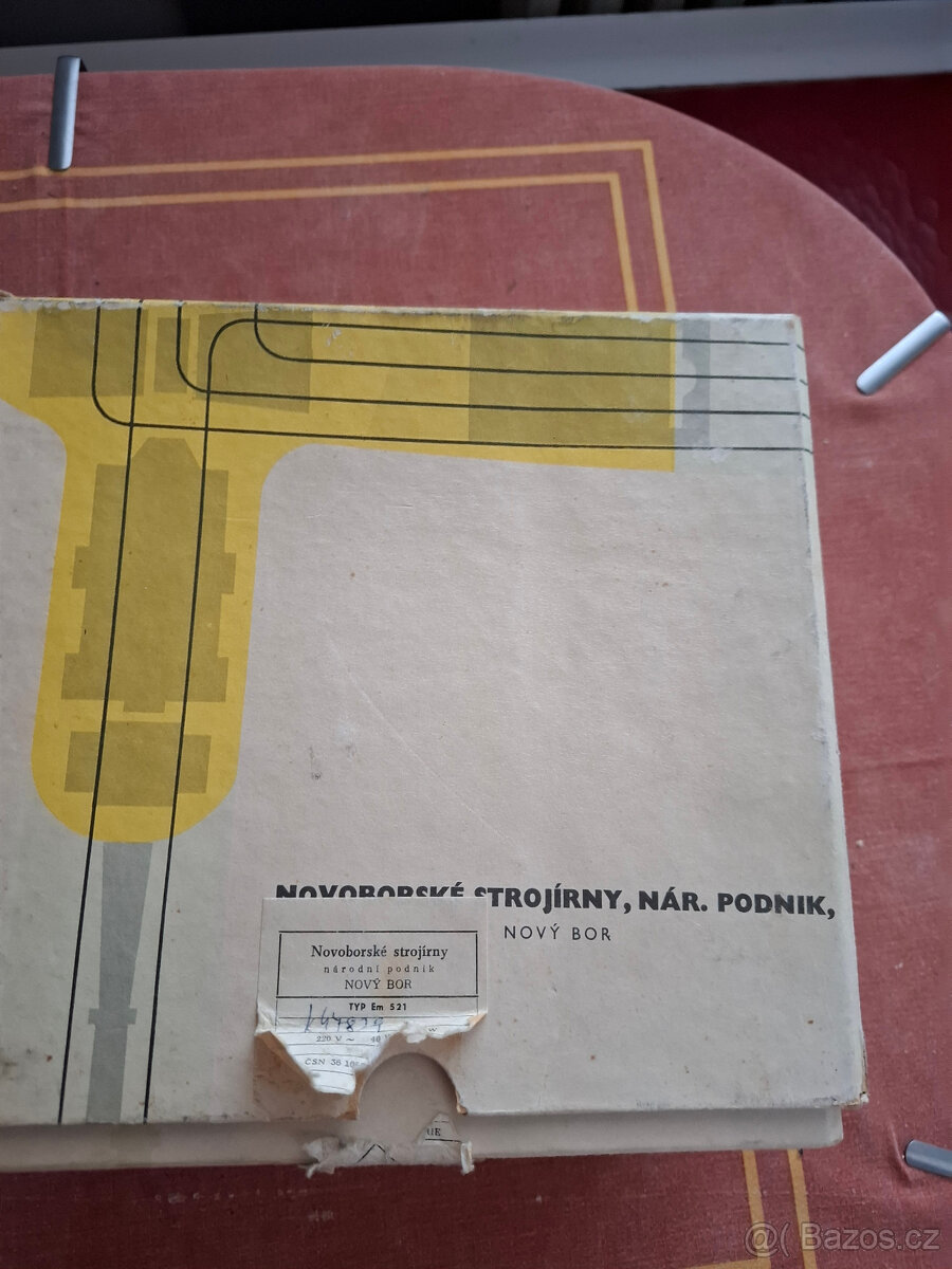 Prodám nový retro fén