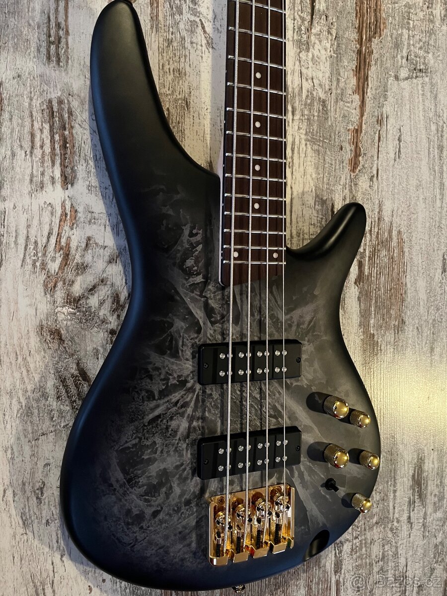 BASOVÁ KYTARA IBANEZ