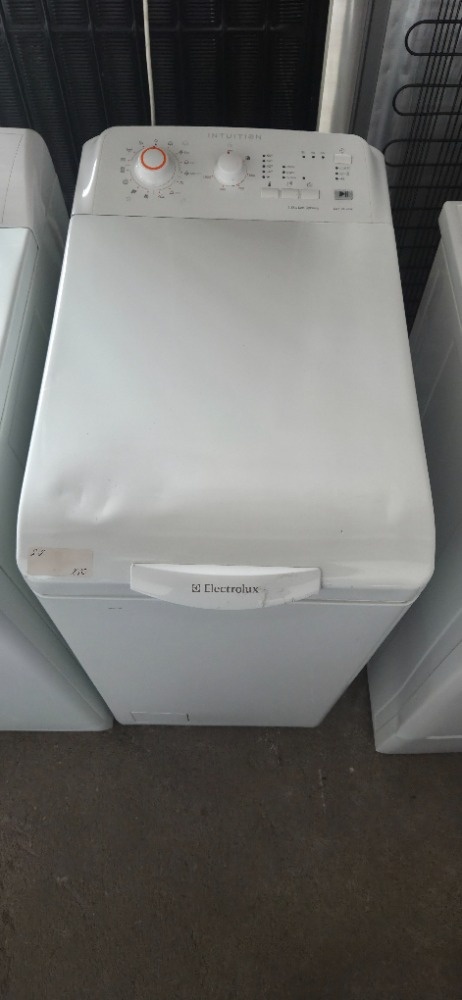 ELECTROLUX 6Kg VRCHEM PLNĚNÁ