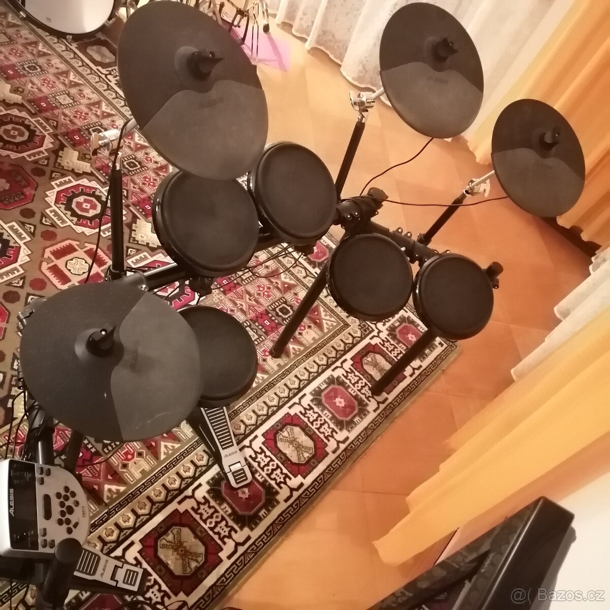 Klasické a elektrické bicí