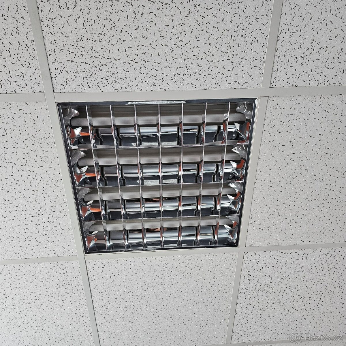 zářivkové stropní svítidlo