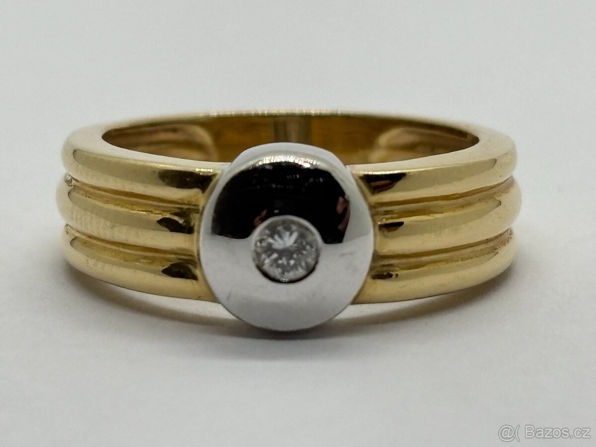 Zlatý prsten s briliantem, cca 0,08CT