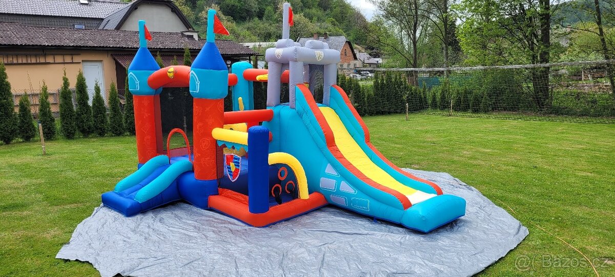 Skákací hrad - Rytířský