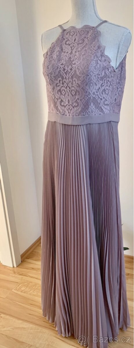 plesové šaty jednou nošené