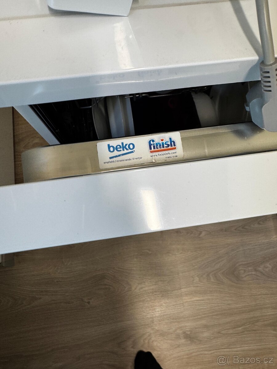 PRODÁNO MYČKU BEKO DFN26321W