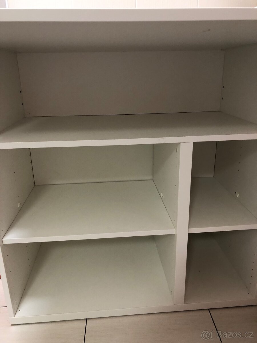 Přebalovací pult Ikea Smästad