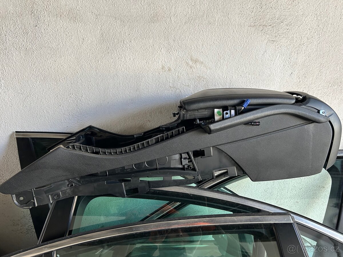 Středový tunel BMW f11