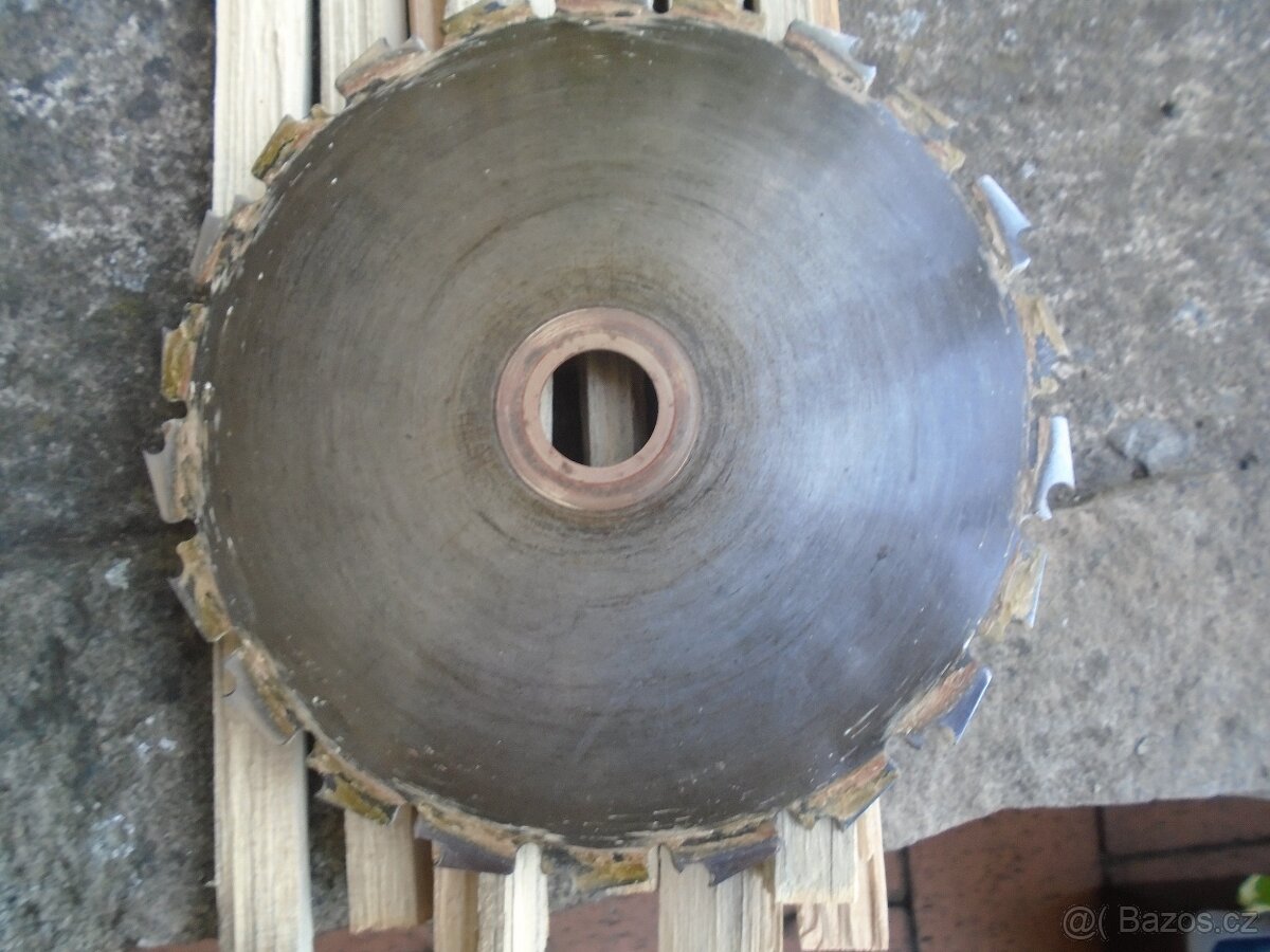 Kotouč pilový na křovinořez