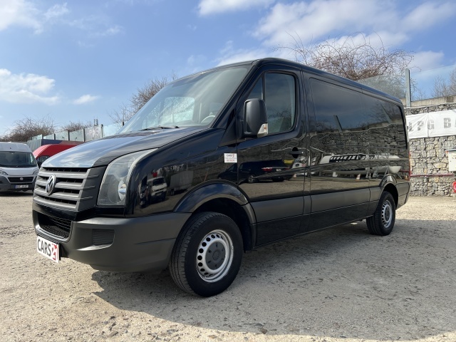 Prodám Volkswagen Crafter 2.0TDi. 100kw. L2H1. 6 míst. TZ:2.