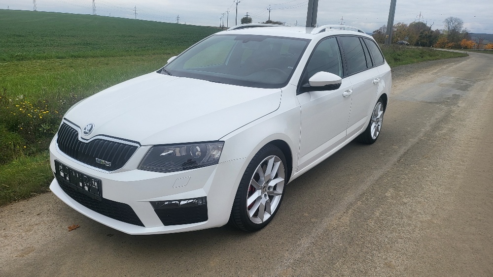 ŠKODA OCTAVIA KOMBI III RS - RV:2014 - 2.0 TDi - TOP STAV