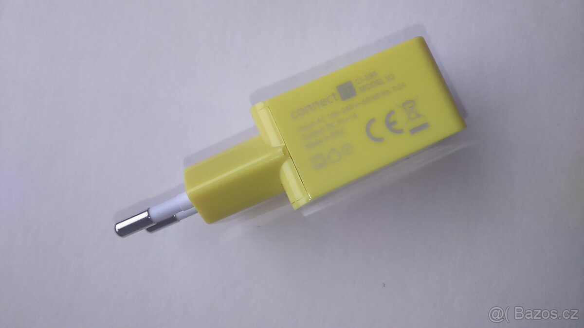 2 USB nabíječky