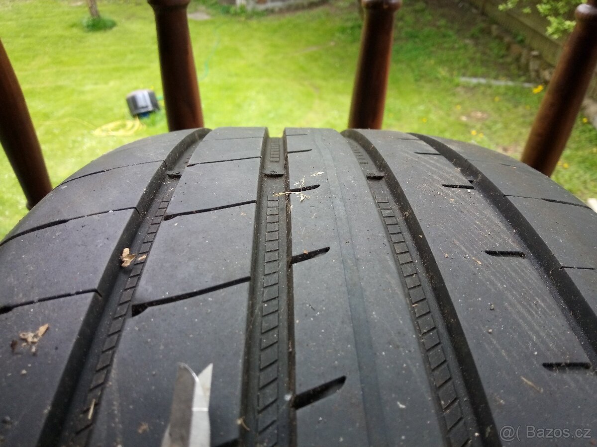 Good year 235/50 R18