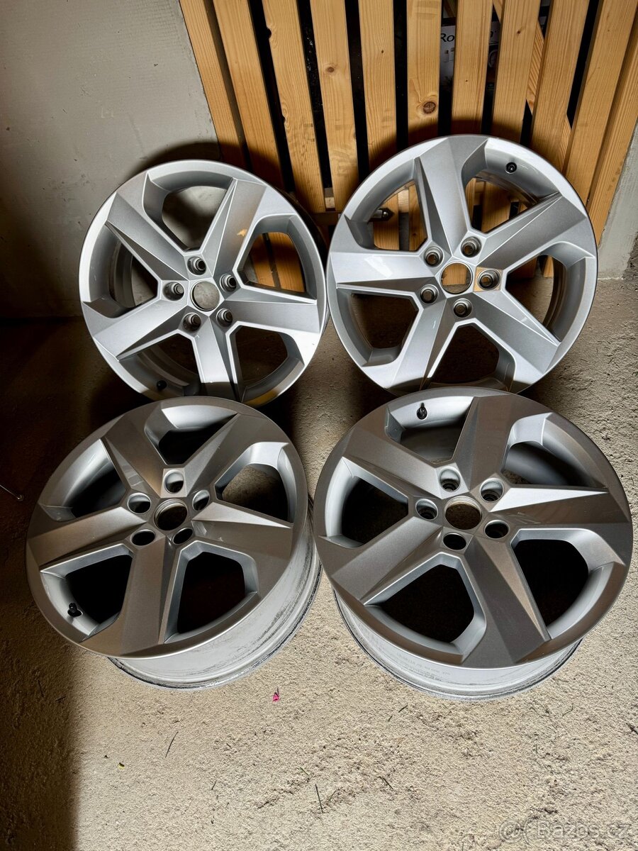 Alu kola, 4 ks, 17", v perfektním stavu.