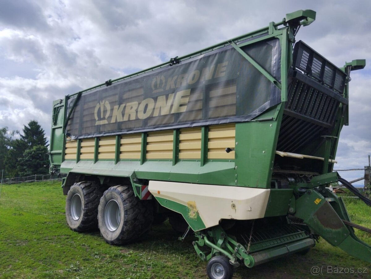 Senážní vůz Krone