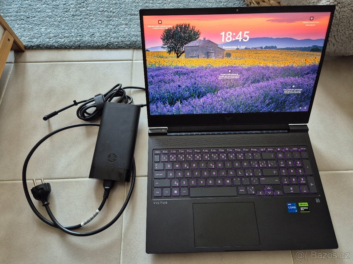 Herní Notebook HP VICTUS 16 - RTX 4050/I5-13500H/16GB RAM