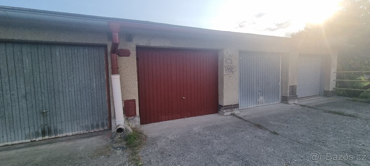 Prodám garáž v Zábřehu u PASu