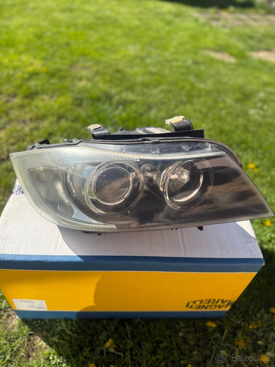 Přední pravé BI-Xenon světlo BMW E91