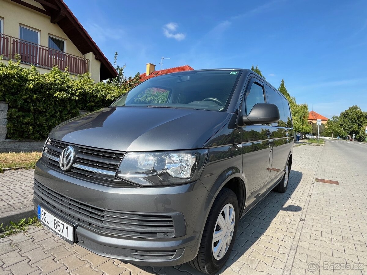 VW Multivan T6, 7 míst, STK do 5/2027,"dobrou noc" paket