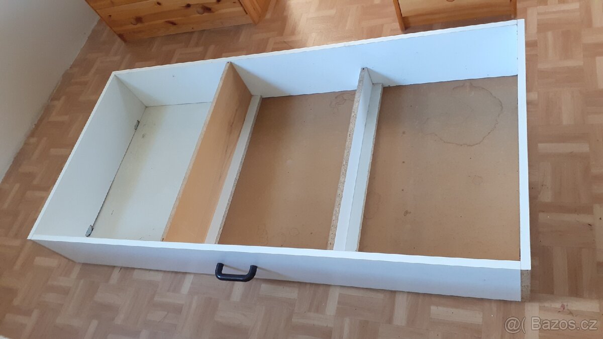 Šuplík pod postel - uskladnění