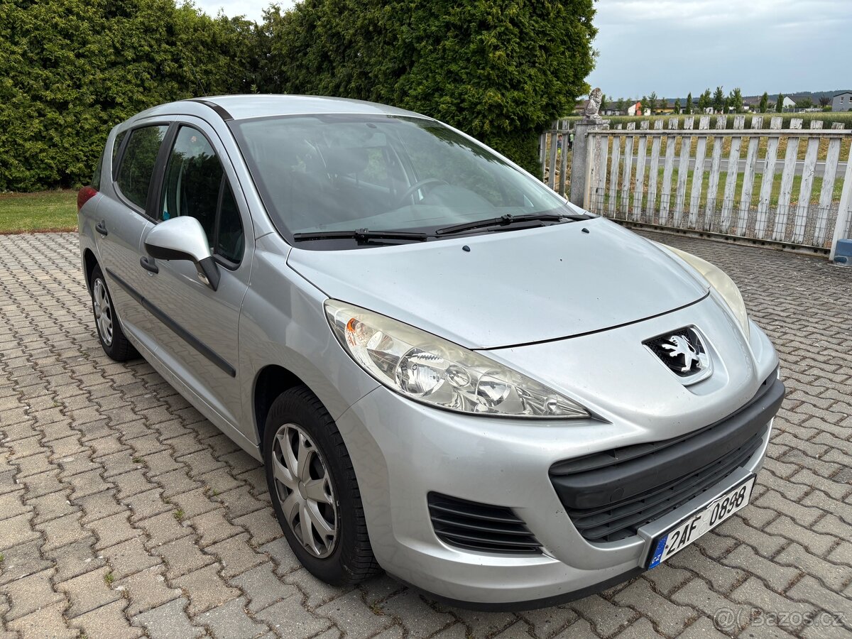 Peugeot 207 kombi 1,4i SW, r. 2011, naj. 124.tkm, klima
