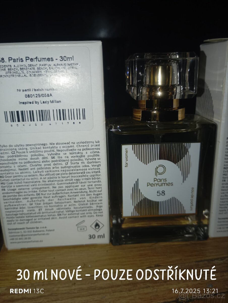 Parfém