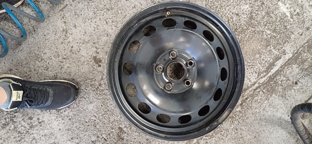 Plechové disky 6 1/2 J16, 5x112, ET50, VW + kryty kol