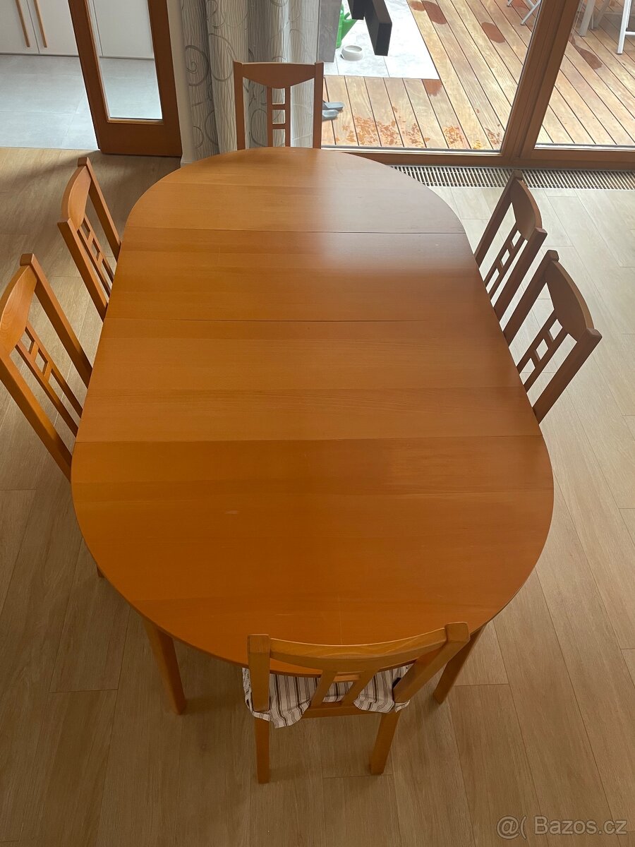 Jídelní stůl +6 židli