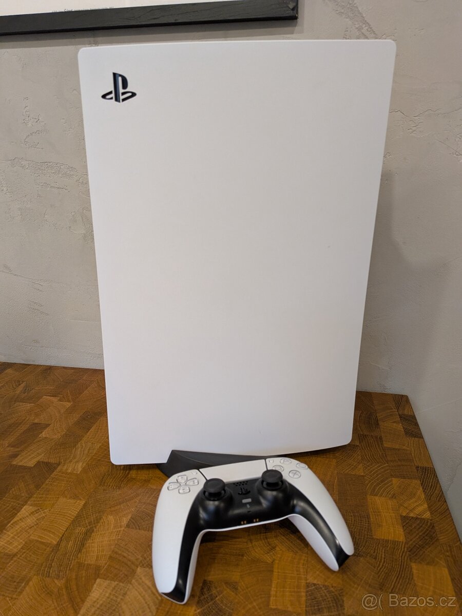 PlayStation 5 1TB s mechanikou