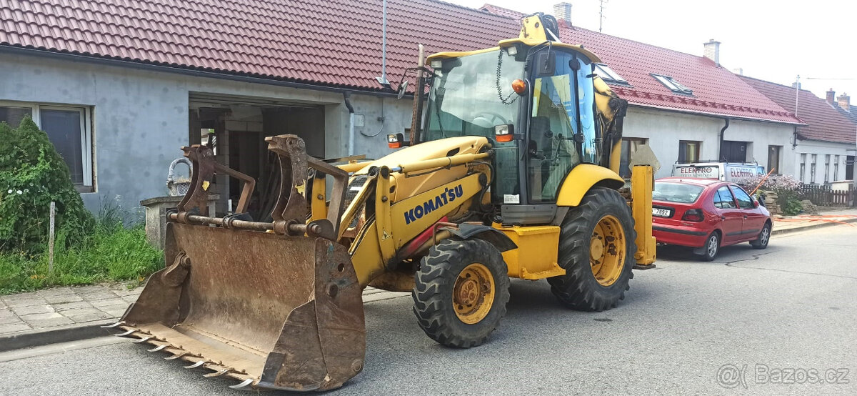 °°Traktorbagr Komatsu WB93R - 2008 Serviso v KOMATSU °°