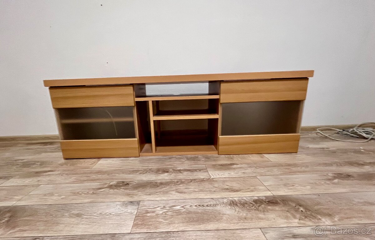 TV stolek