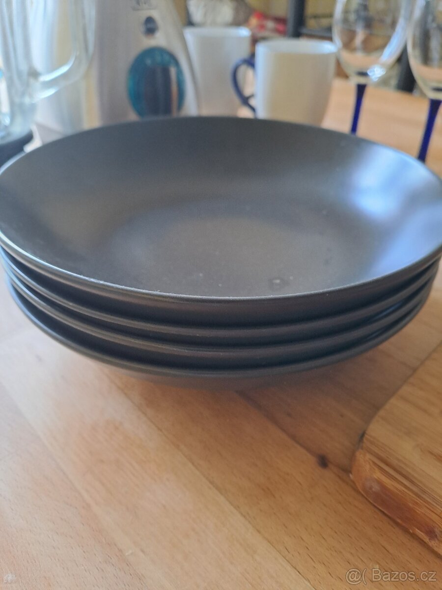 IKEA Nové talíře 4ks