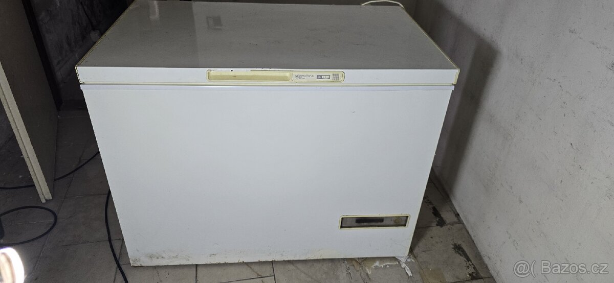 Truhlicový mrazák Gorenje 325 l – plně funkční