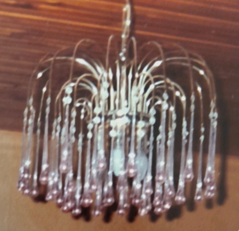 Prodáme křišťálový lustr - fialová barva