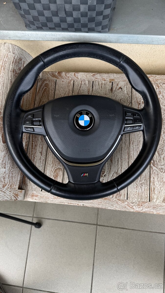 BMW volant F10