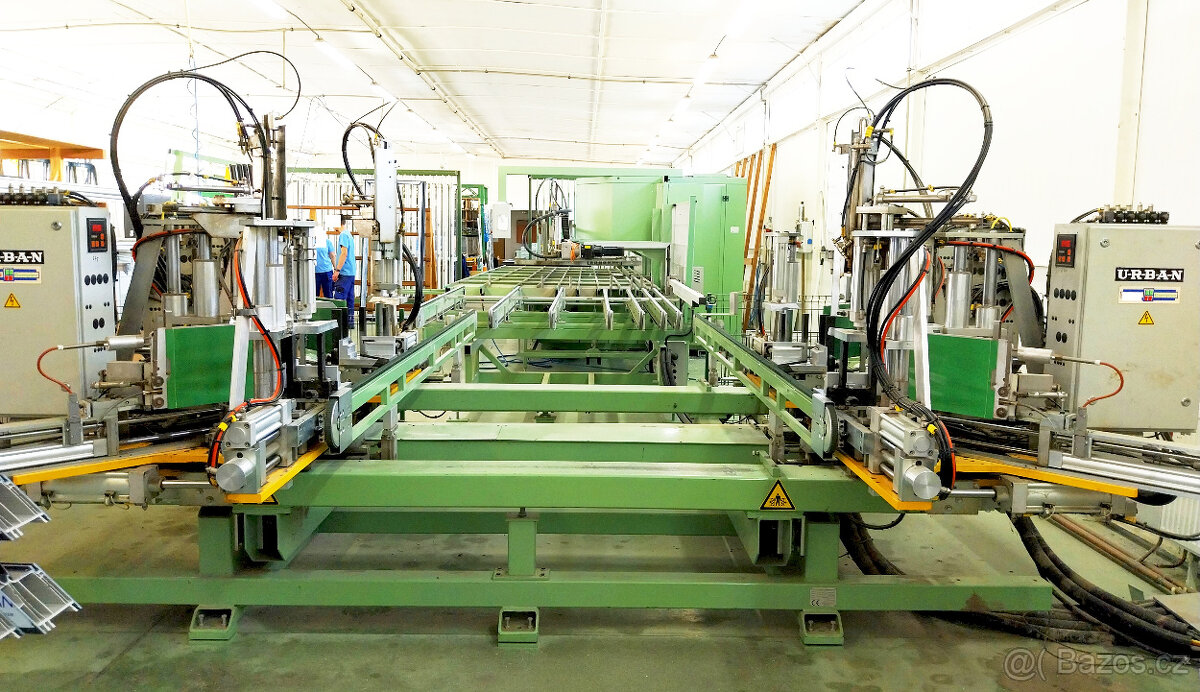 cnc plast.okna svářečka 4hlavá+pucovačka svárů URBAN AKS1600