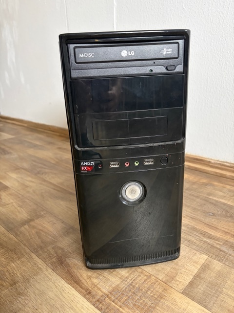 Počítač - AMD 6300 Six-Core Processor