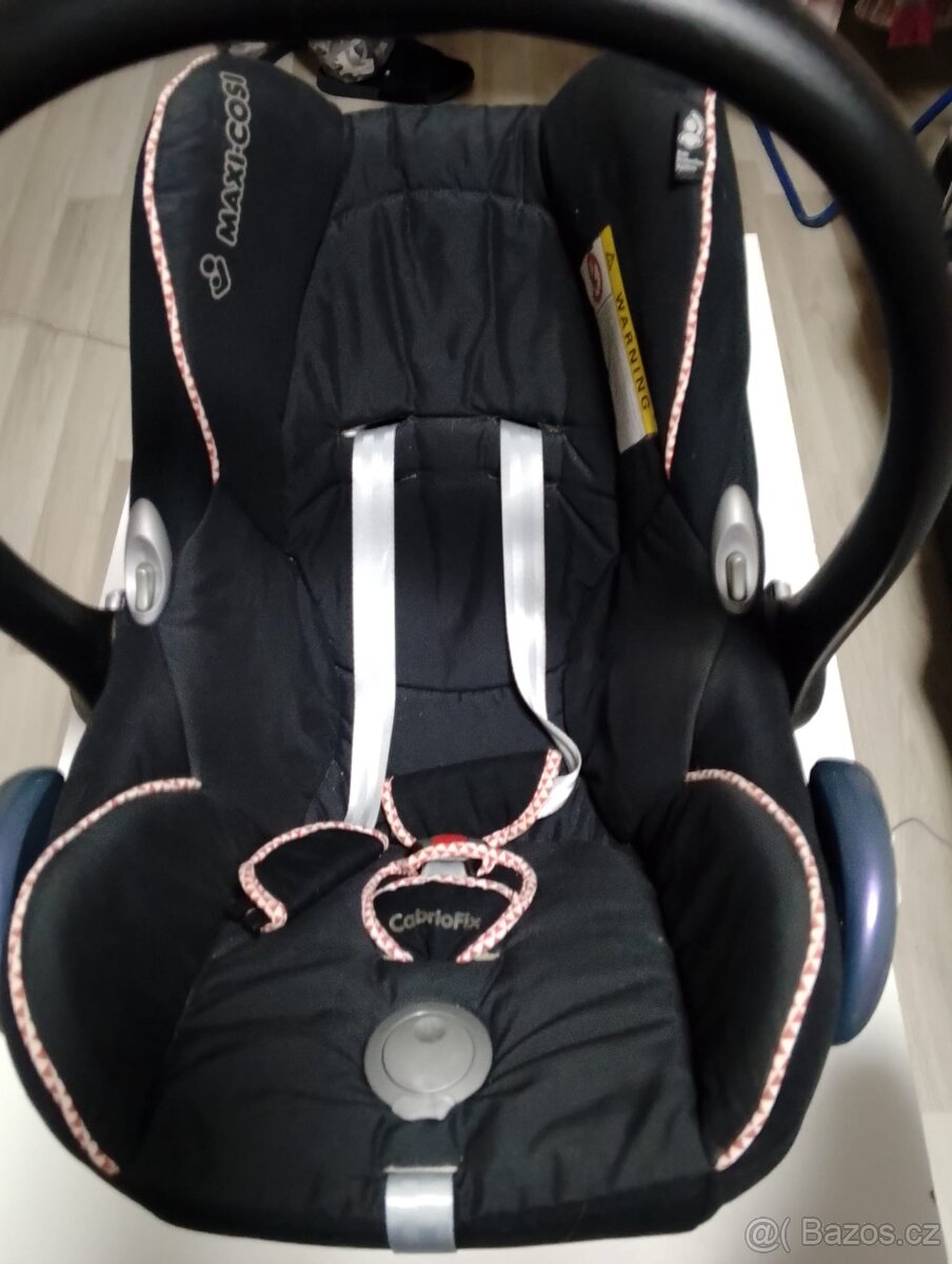 Autosedačka maxi-cosi vajíčko
