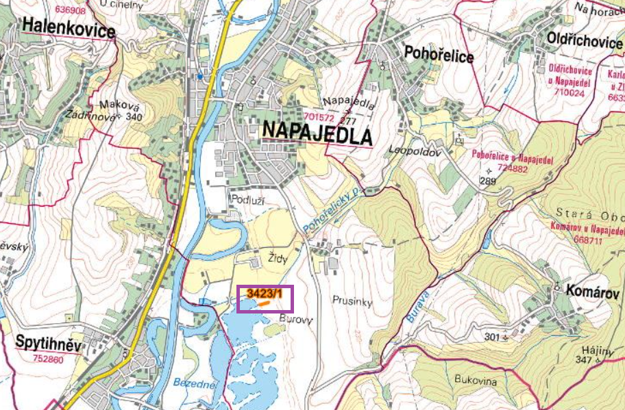 Prodej celého pozemku Burovy 1281 m²