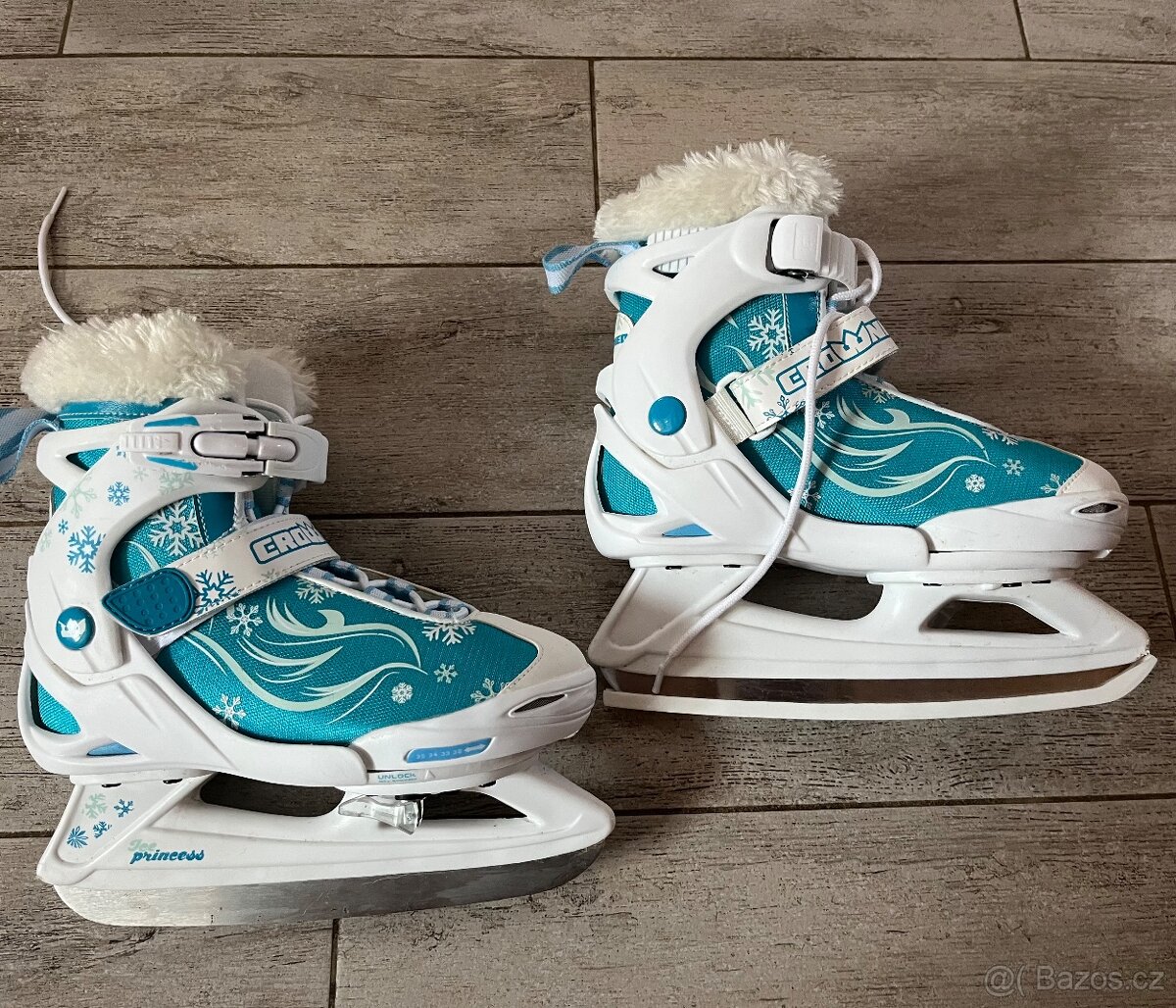 Prodám dívčí stavitelné brusle vel 32 - 35