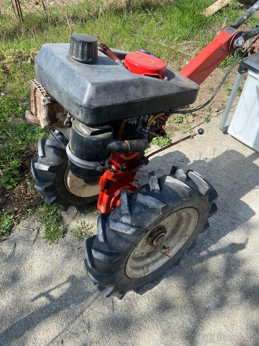 VARI/Terra KOMPLET STROJ s nářadím na orbu a brambory