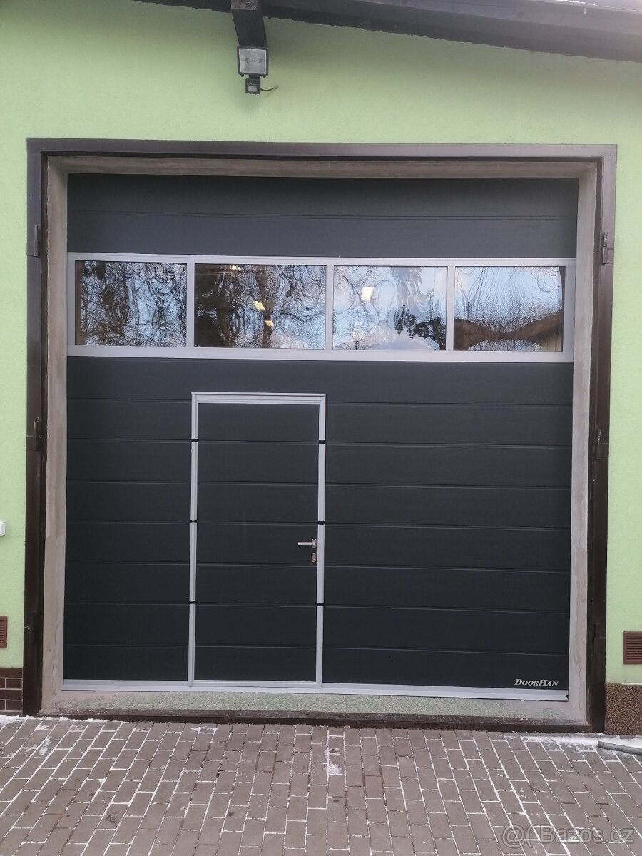 Sekční průmyslová vrata 3500 X 3000 mm