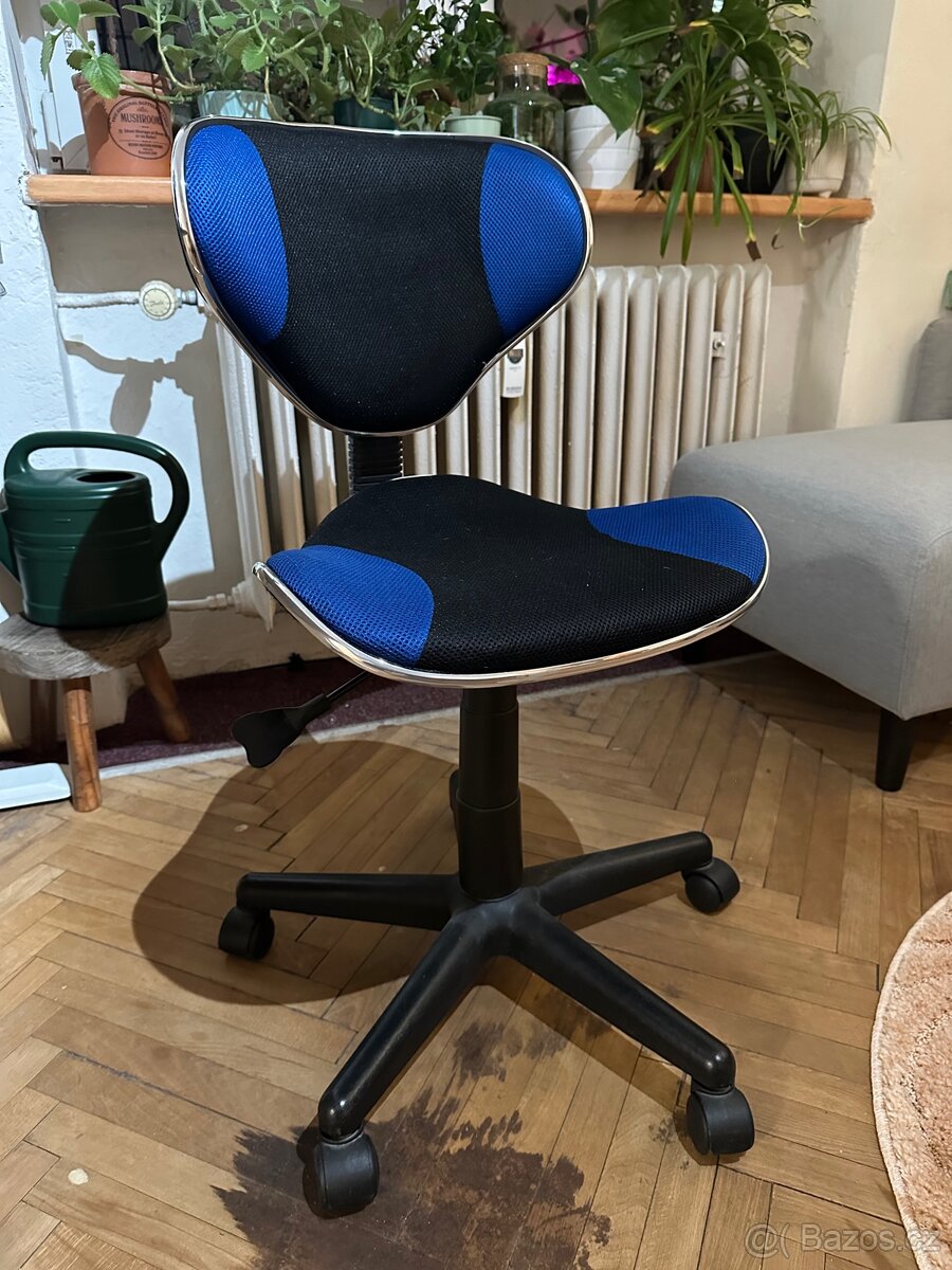 Kancelářská židle