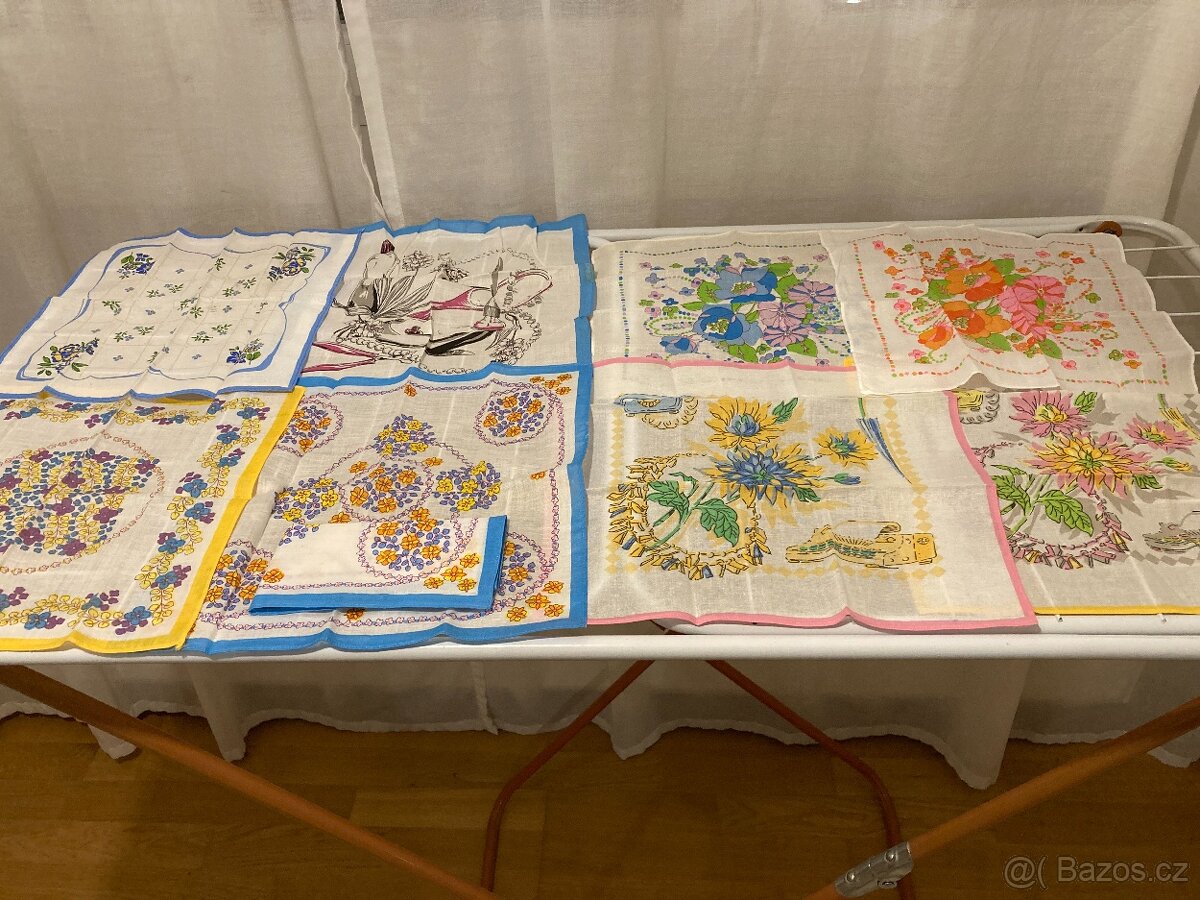 Nové dámské retro kapesníky