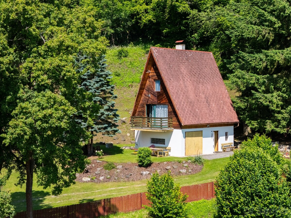 Prodej-Chata v Radošově u Kyselky