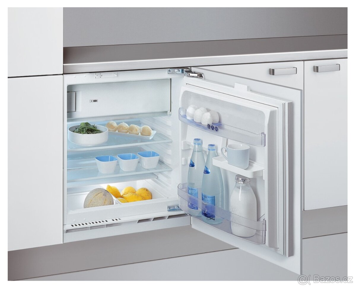 Vestavná lednice Whirlpool