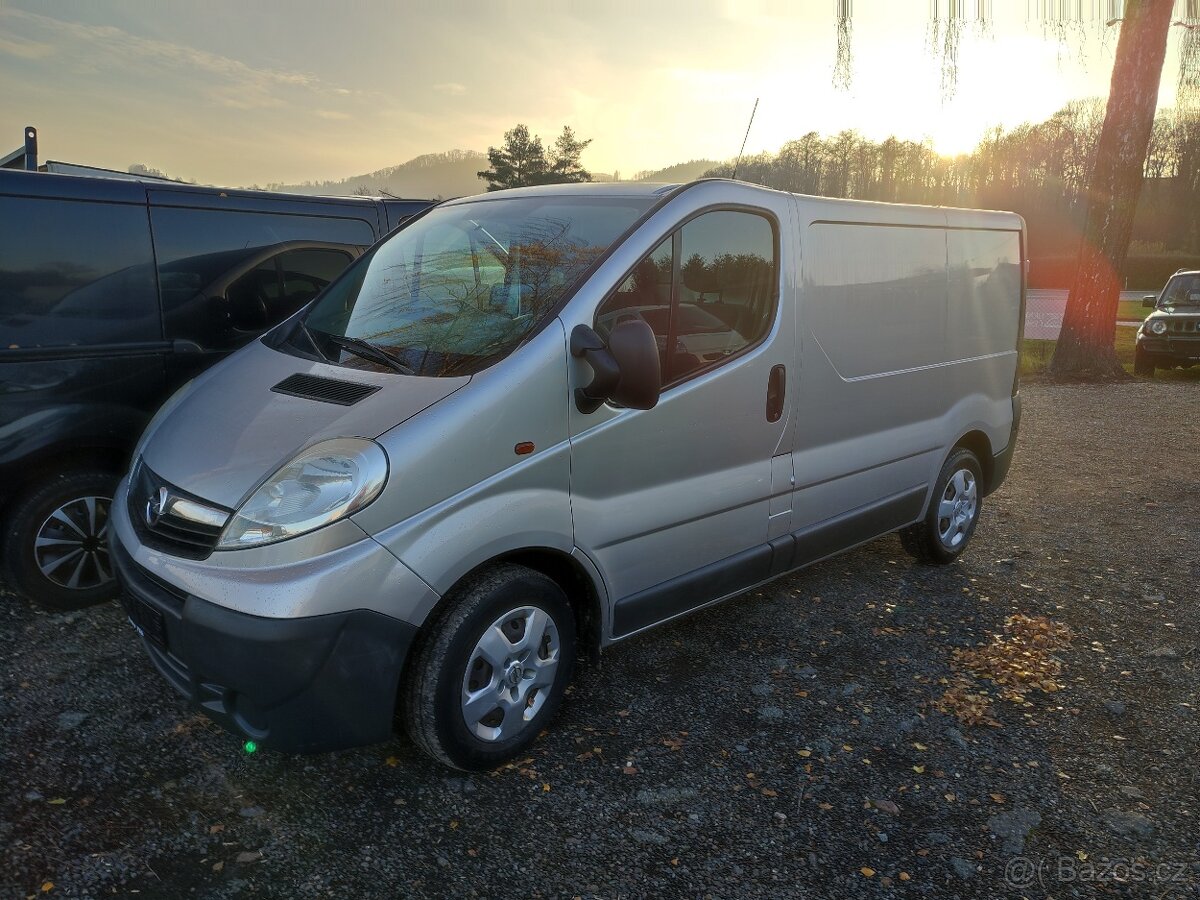 Opel Vivaro 2.0 DCi  tažné