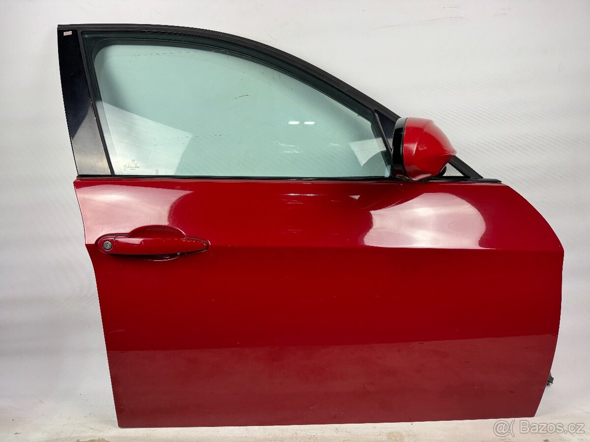 Dveře BMW E90/E91, pravé přední, RŮZNÉ BARVY