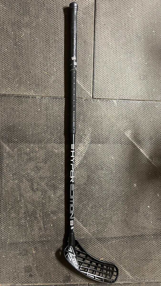florbalka ZONE Hyper Composite Light 27 Black/White