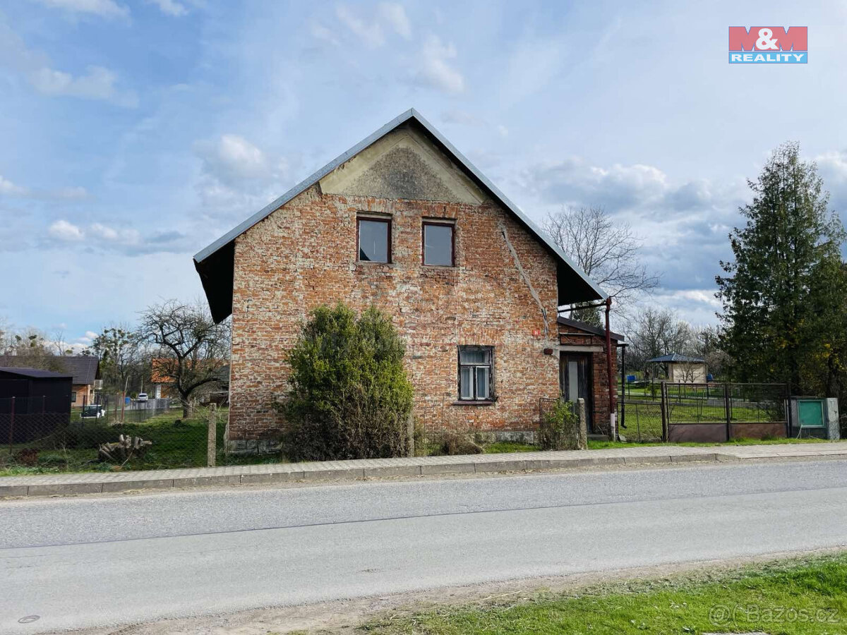 Prodej RD, 2260 m², Morašice