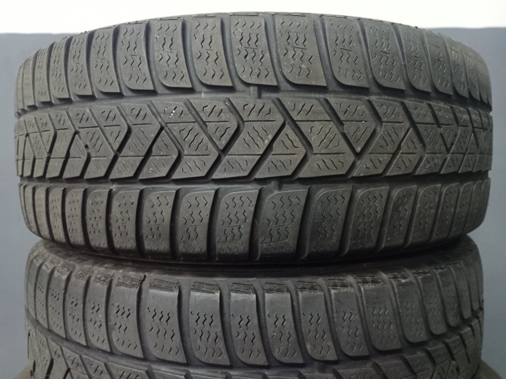 205/40 R18 PIRELLI (3017)